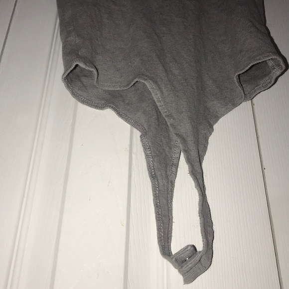 Backless Ribbes Tank Top Bodysuit - Picture 2 of 4